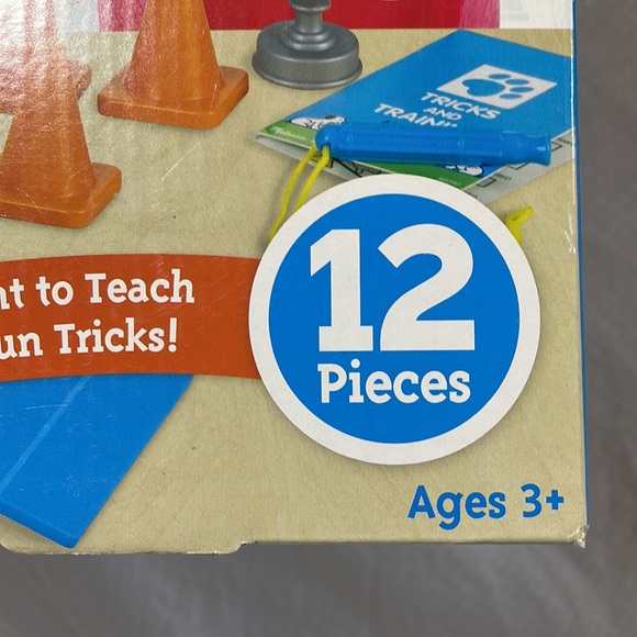 Melissa & Doug Tricks & Training Puppy School Play Set nwt for 3 and up - Picture 2 of 9
